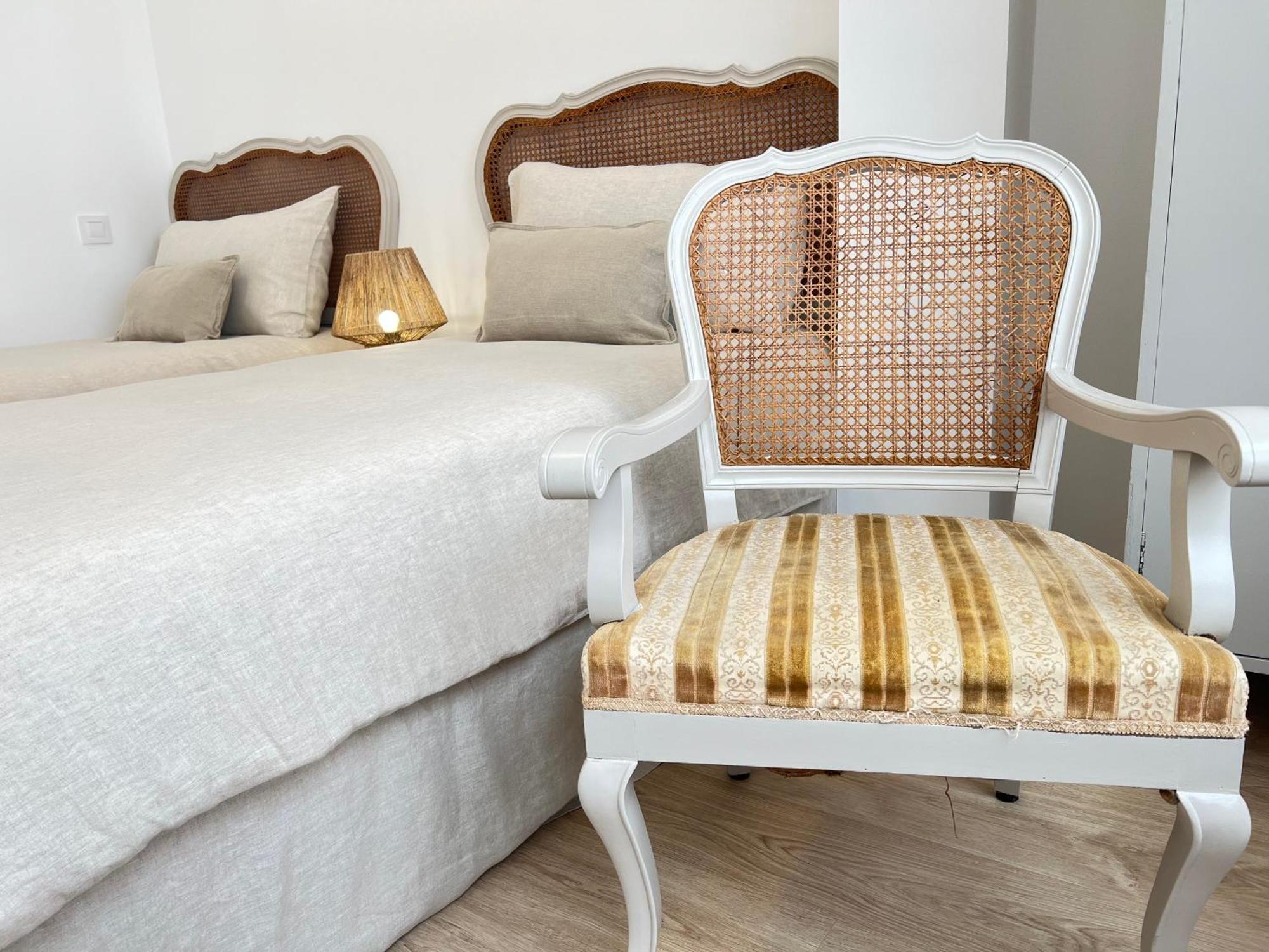 Ansar Suite Torrelavega Exterior photo