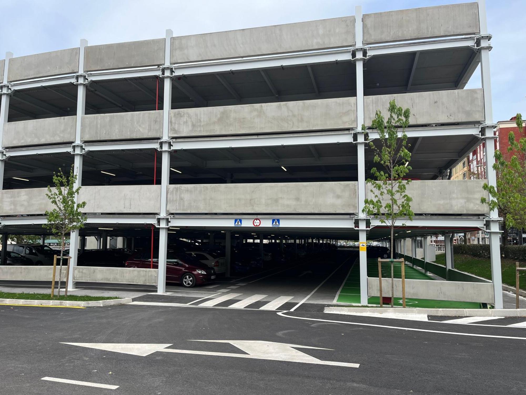 Ansar Suite Torrelavega Exterior photo